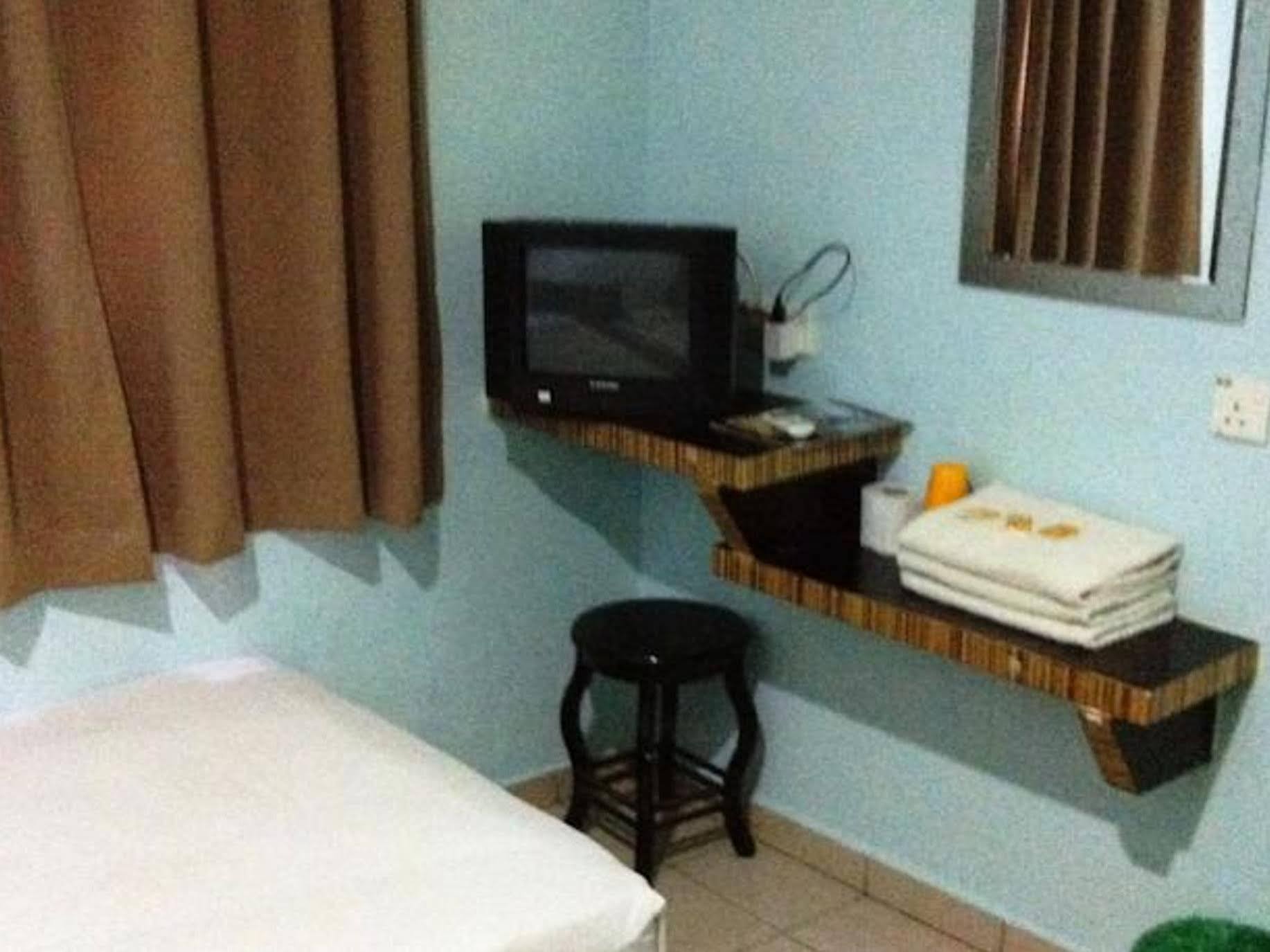 Hotel Traveller Kota Kinabalu Exteriér fotografie